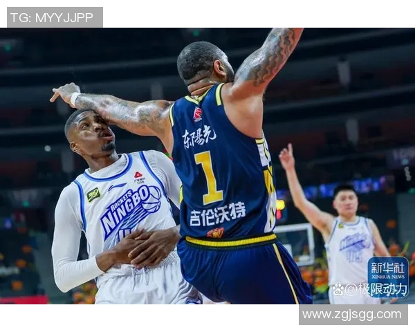 广厦队与马可波罗队激战正酣谁能在赛场上笑到最后