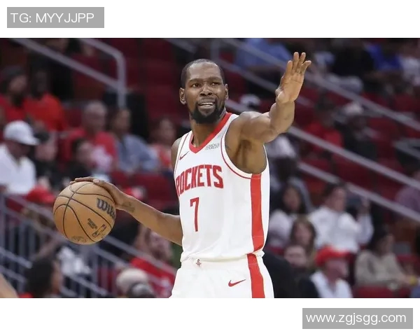 火箭队与篮网队激战正酣球迷热议比赛精彩瞬间与战术分析